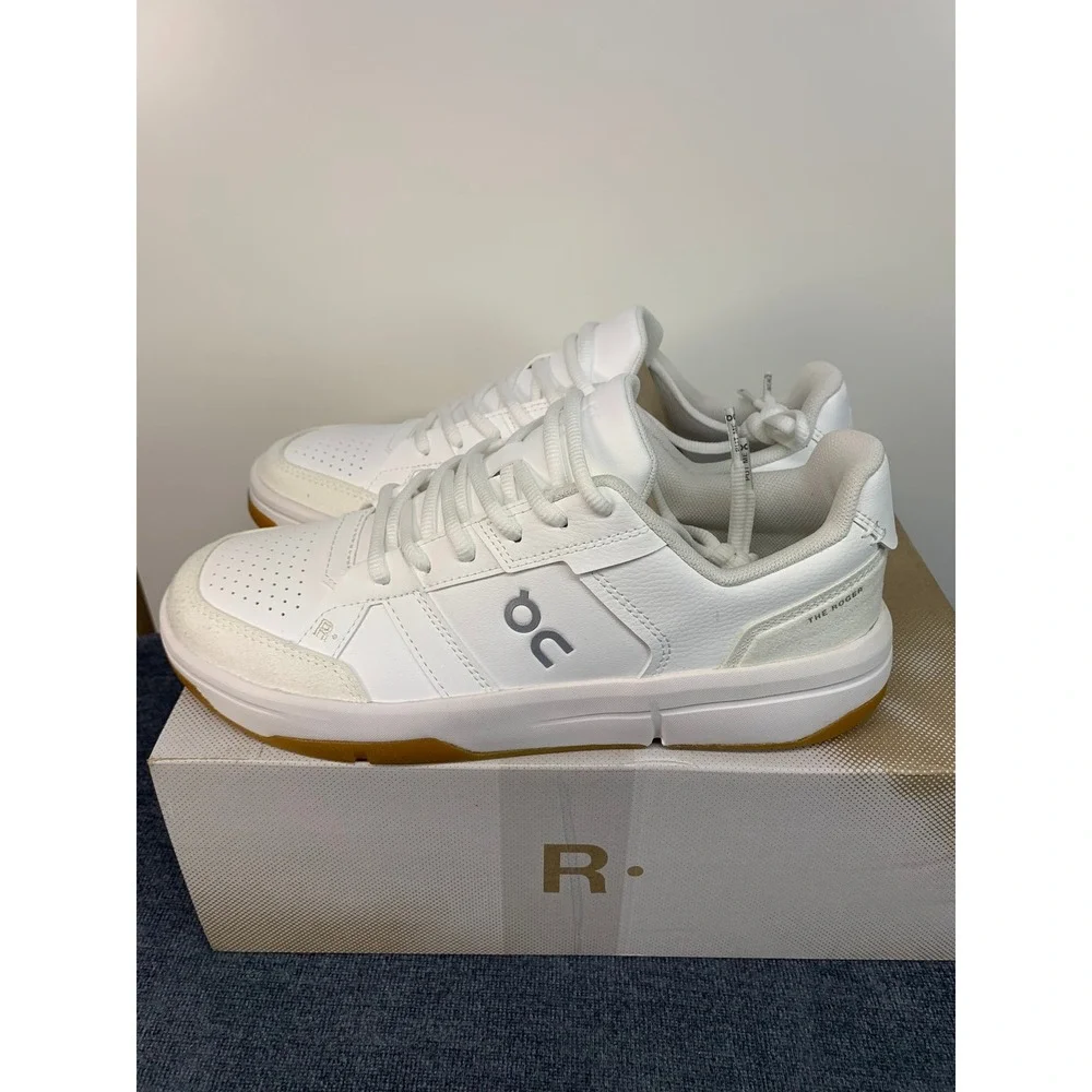 On‎ Cloud THE ROGER Clubhouse Mens 7.5 White Ivory Gum Sole Sneakers 3MF10540924